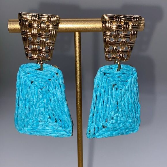 ✨🆕✨ Bohemian Chic Raffia Tassel Earrings ✨ 🎨 in Blue & Orange ✨ - Picture 6 of 11